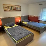 Team Haus Fuer 11 Personen Διαμέρισμα